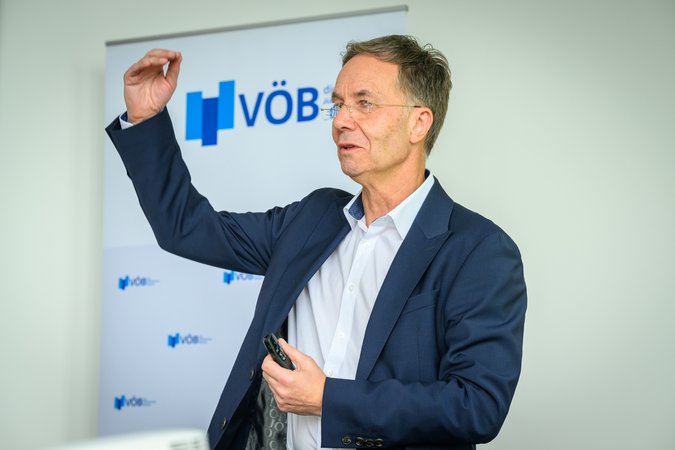 Öffnet eine Lightbox: Uwe Streich (LBBW)