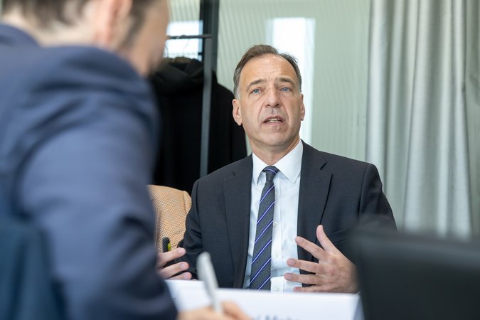 Öffnet eine Lightbox: Joachim Schallmayer (DekaBank Deutsche Girozentrale)