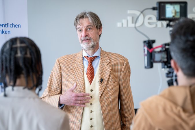 Öffnet eine Lightbox: Dr. Berndt Fernow (LBBW)