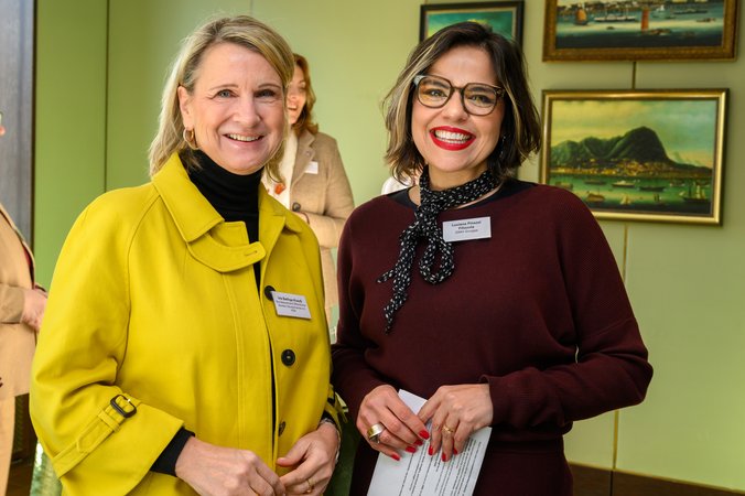 Öffnet eine Lightbox: Iris Bethge-Krauß (VÖB) und Luciana Finazzi Filizzola (GMH Gruppe)