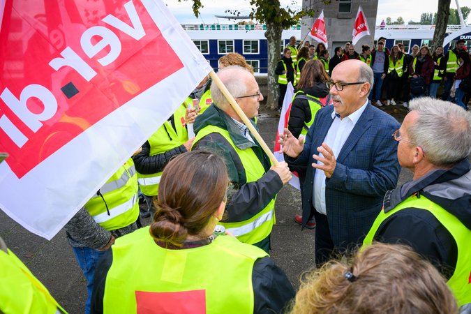 Öffnet eine Lightbox: Gunar Feth (SaarLB) im Gespräch